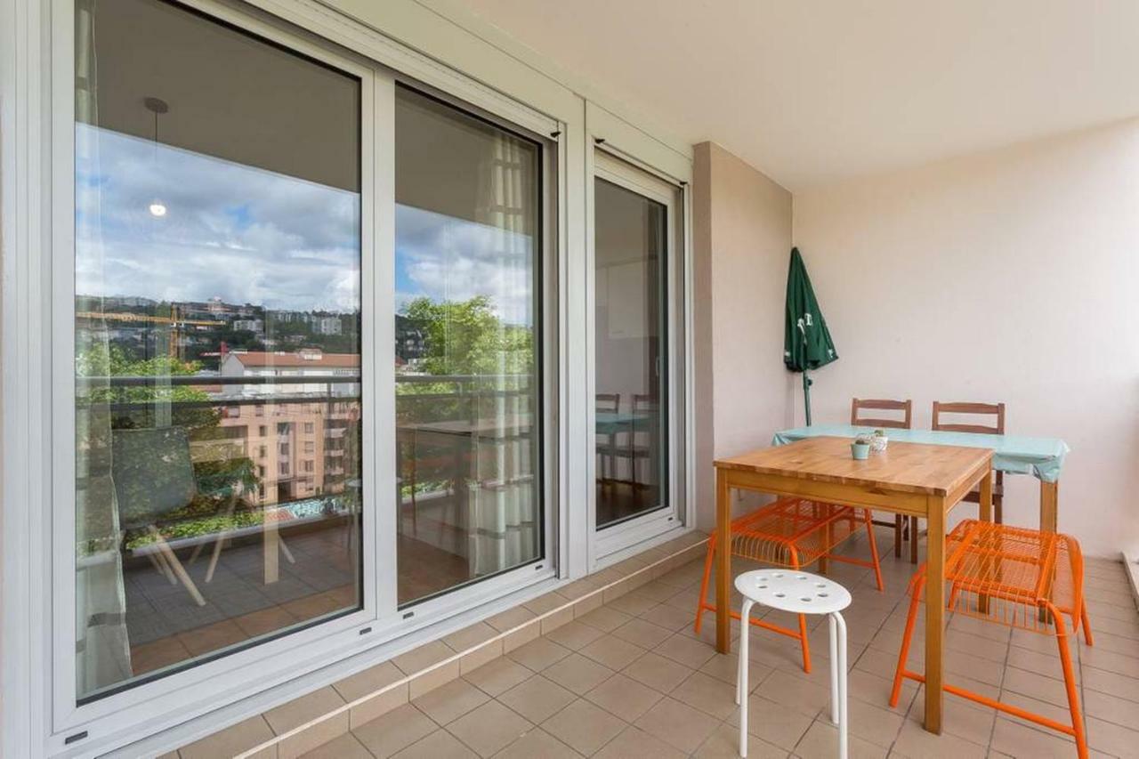 Centre Confluence 100 M2 Parking Terrasses Apartment Lyon